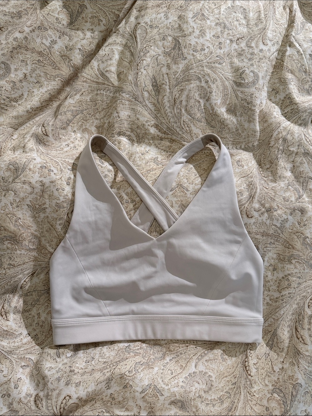 LULULEMON  Cross-Back sports bra  - 6